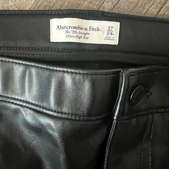 Abercrombie & Fitch Vegan Leather 90s Straight Pants-Size 37/24 - Picture 3 of 6